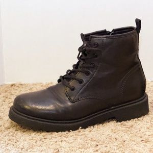 Black Moto boots